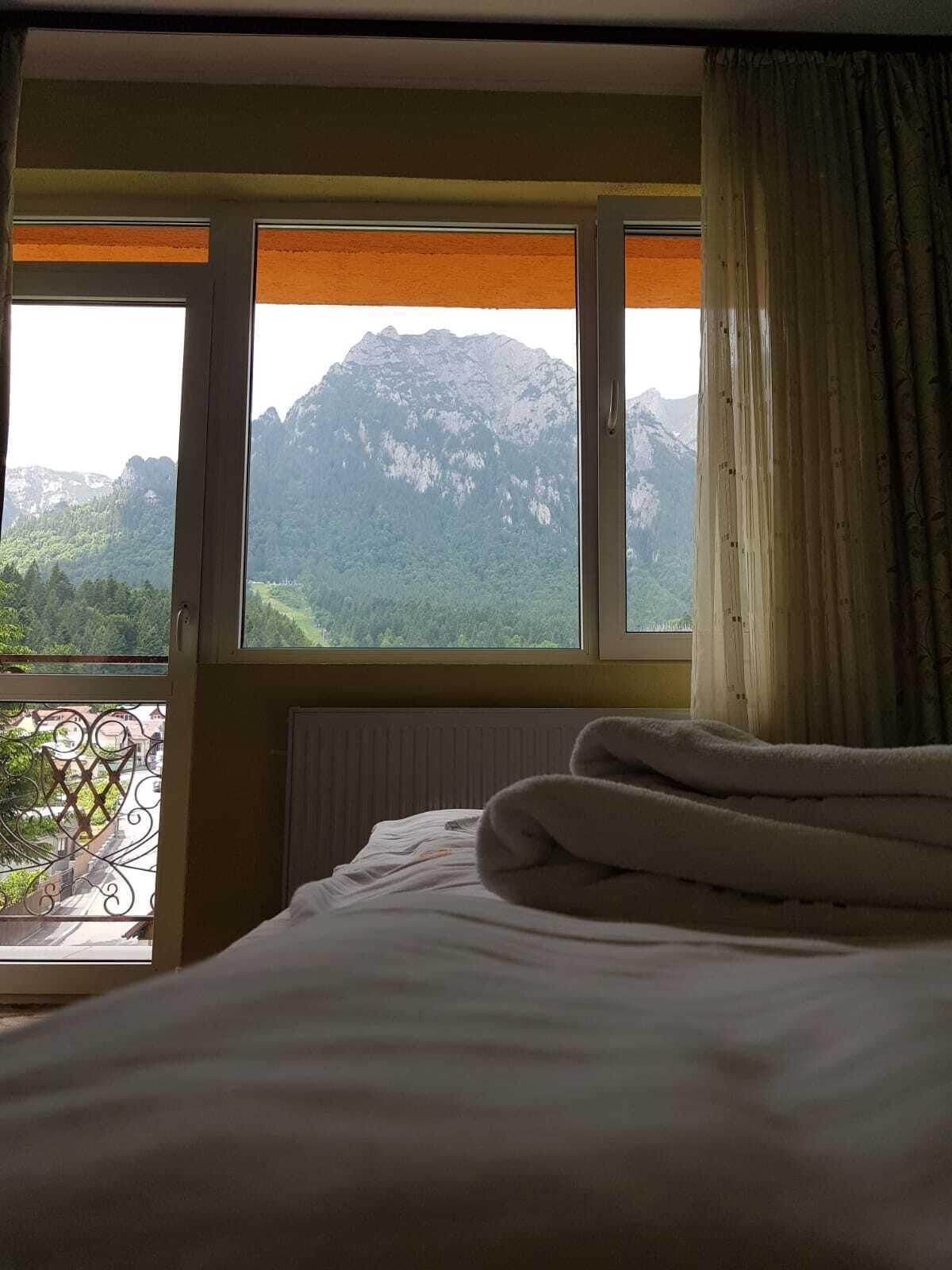 Hotel Iri Буштені Екстер'єр фото