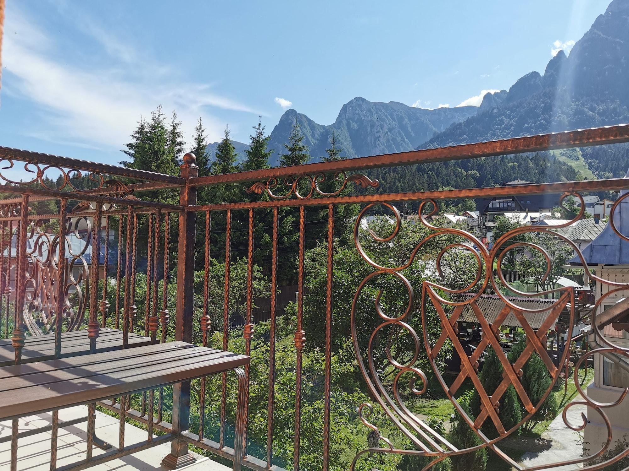 Hotel Iri Буштені Екстер'єр фото
